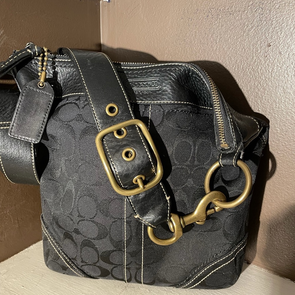 Coach shoulder bag